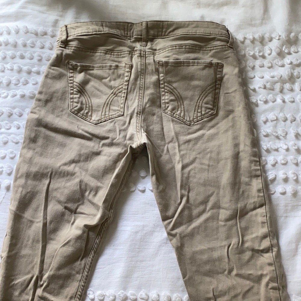 Hollister get low rise skinny khaki pants - Picture 2 of 2